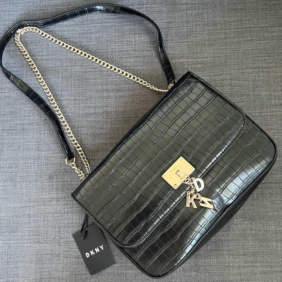 NWT Dkny CLEO FLAP MEDIUM SHOULDER CROSSBODY BAG PURSE
